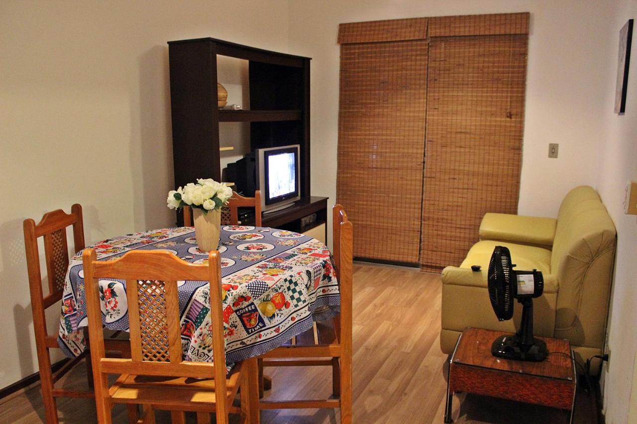 Apartamento Familiar - Praia Da Enseada Гуаружа Экстерьер фото