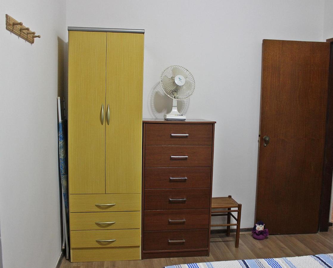 Apartamento Familiar - Praia Da Enseada Гуаружа Экстерьер фото